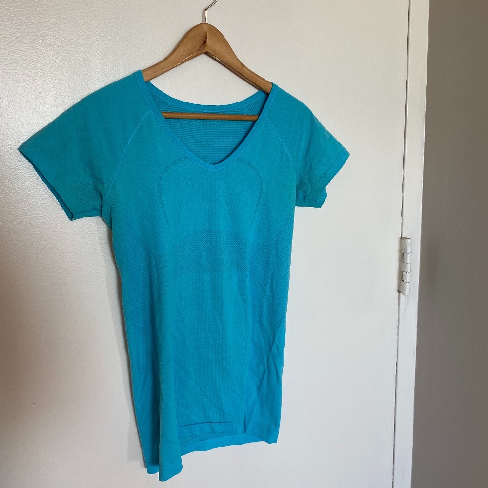 Lululemon Swiftly Tech V Sz 8